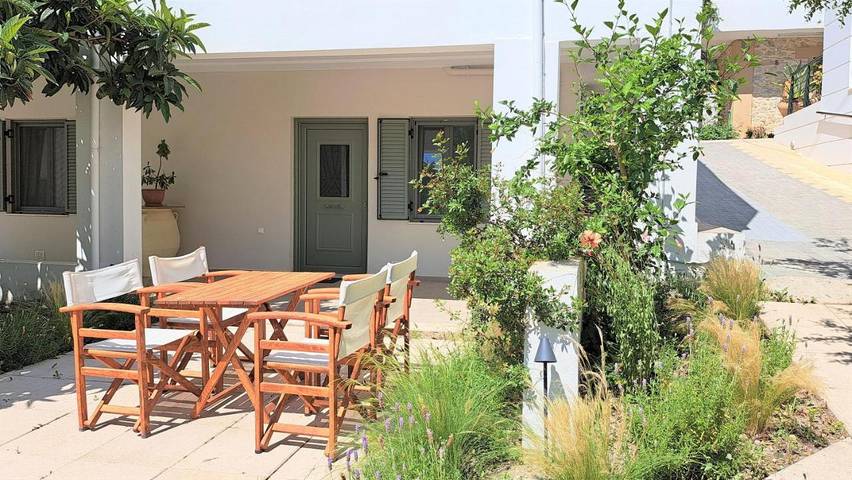 Gîte pour 4 personnes, avec terrasse et jardin dans Myrtos - 2