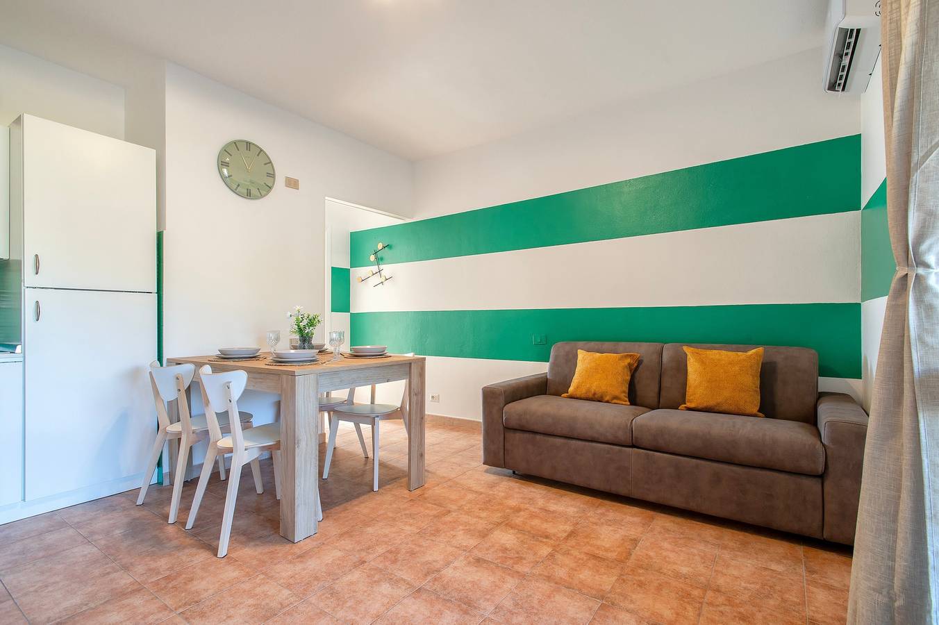Appartamento intero, Appartamento 'Cerri' con vista mare e terrazza privata, codici sconto per traghetti  in Badesi, Olbia-Tempio