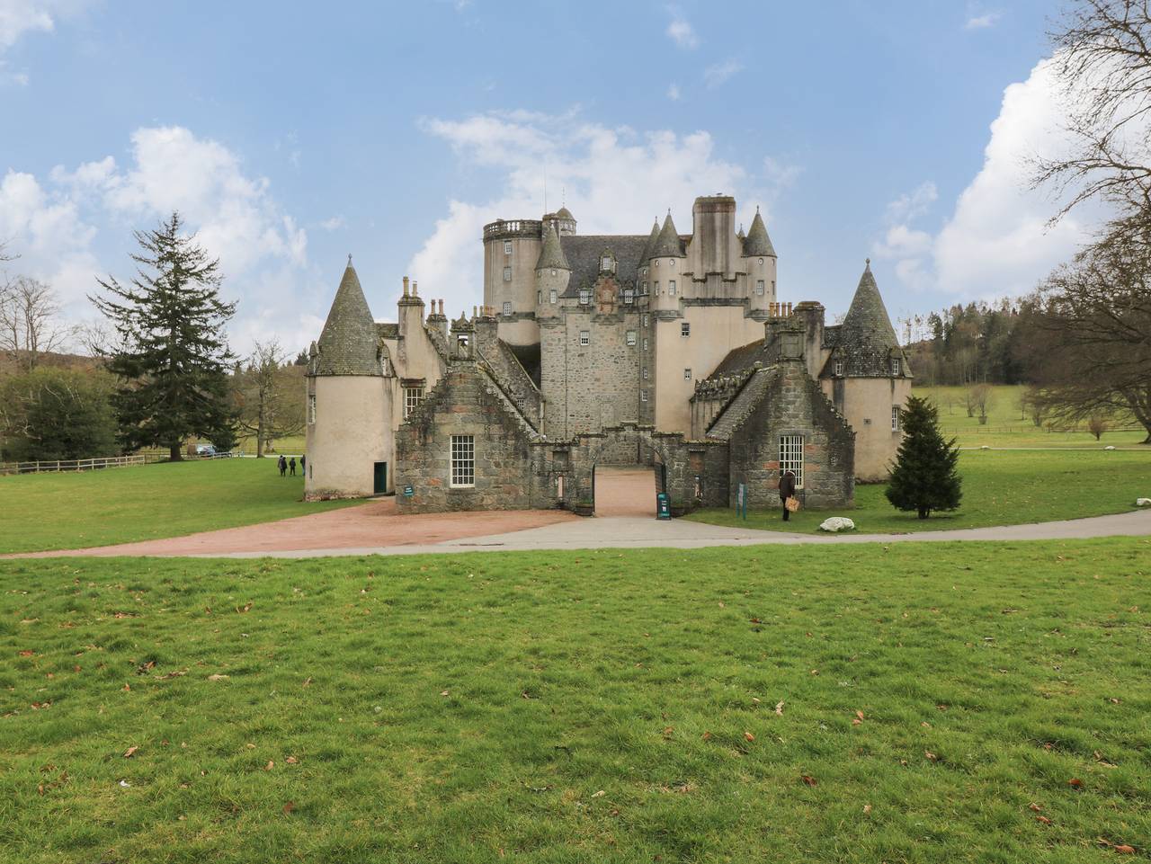 Entire apartment, East Wing - Castle Fraser in Aberdeenshire