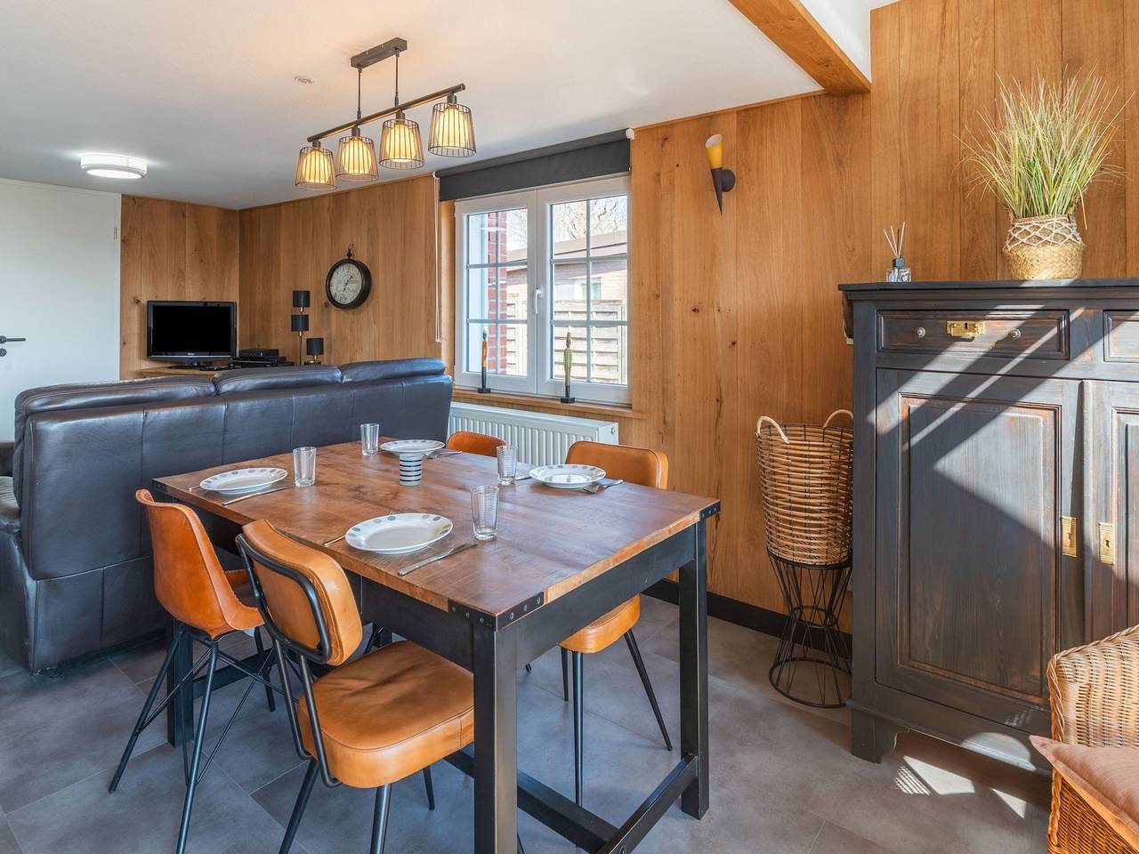 Beautiful Cottage close to Robertville Lake. in In der Bivelt, Weismes