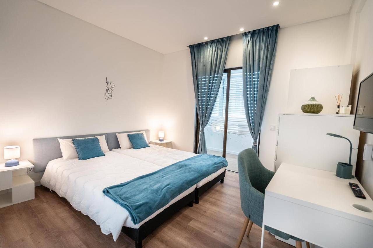 Apartamento inteiro, Apartment with Sea View in Paço de Arcos, Costa de Lisboa