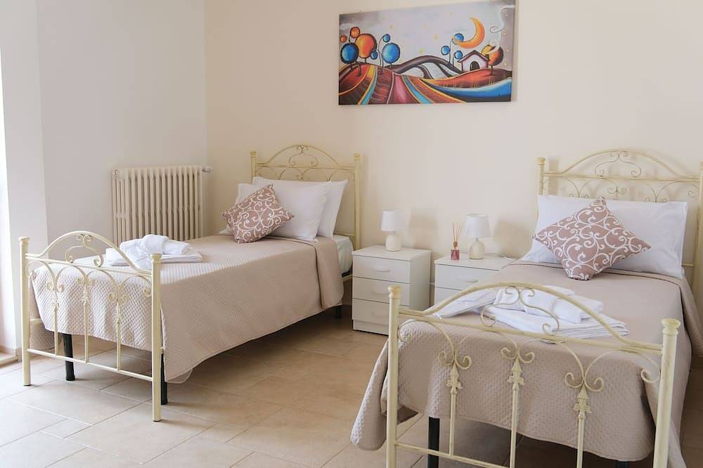 Beautiful Villa with swimming pool, relaxation area, fitness area, equipped with all amenities in Ceglie Messapica, Salento