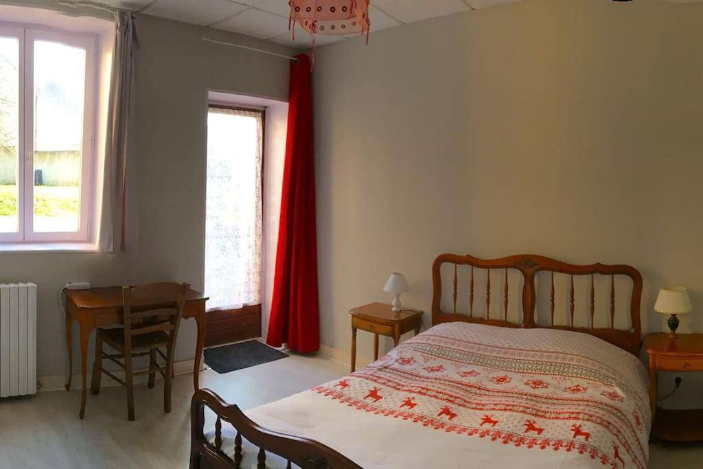 Appartement entier, Two-Bedroom Apartment in Gray, Haute-Saône