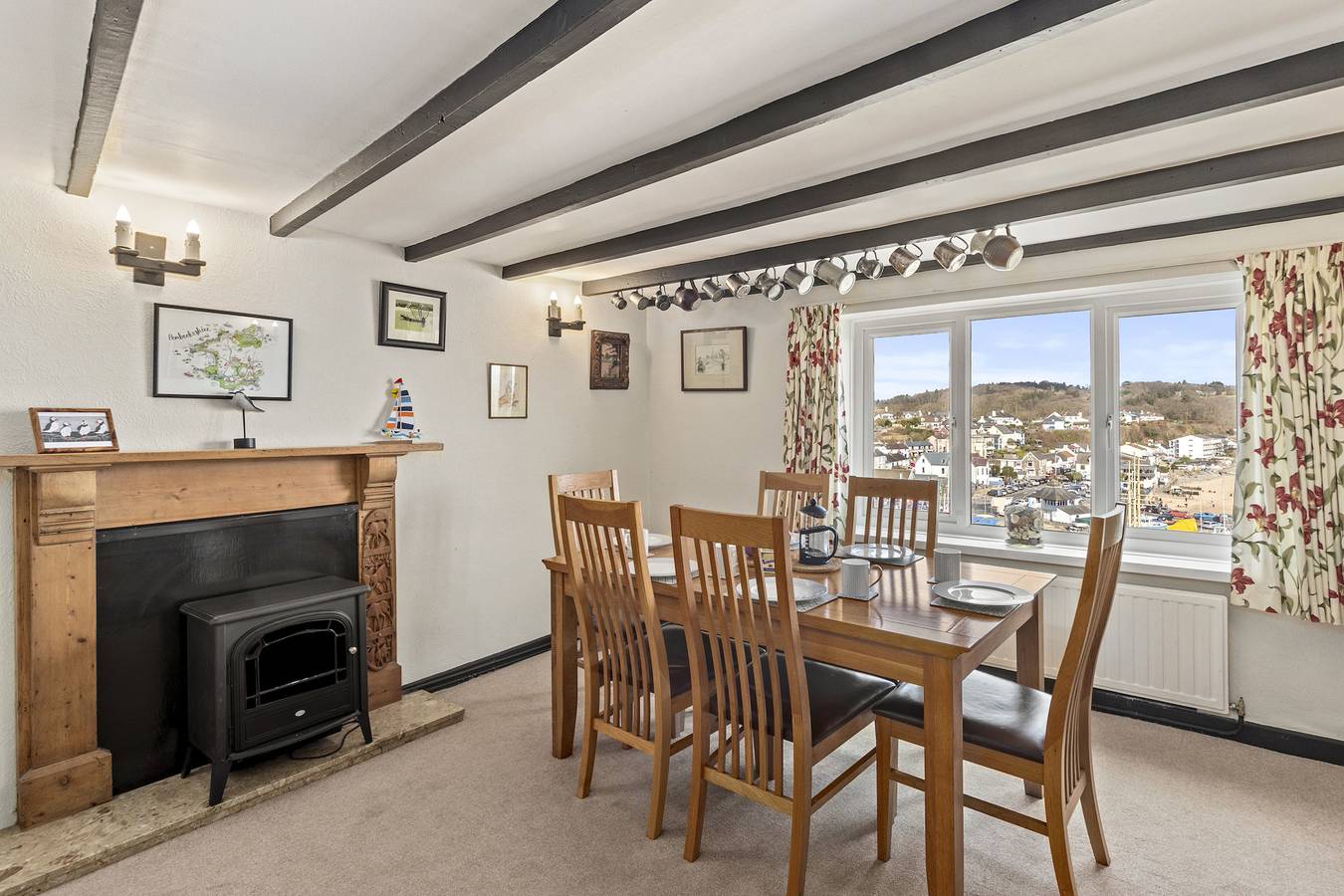 Hill Cottage - Breathtaking Sea Views, Parking in Saundersfoot, Pembrokeshire