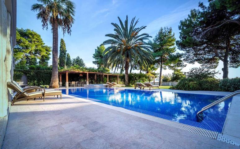 Ferienhaus für 10 Personen, mit Balkon und Garten sowie Pool und Meerblick in Split - 2