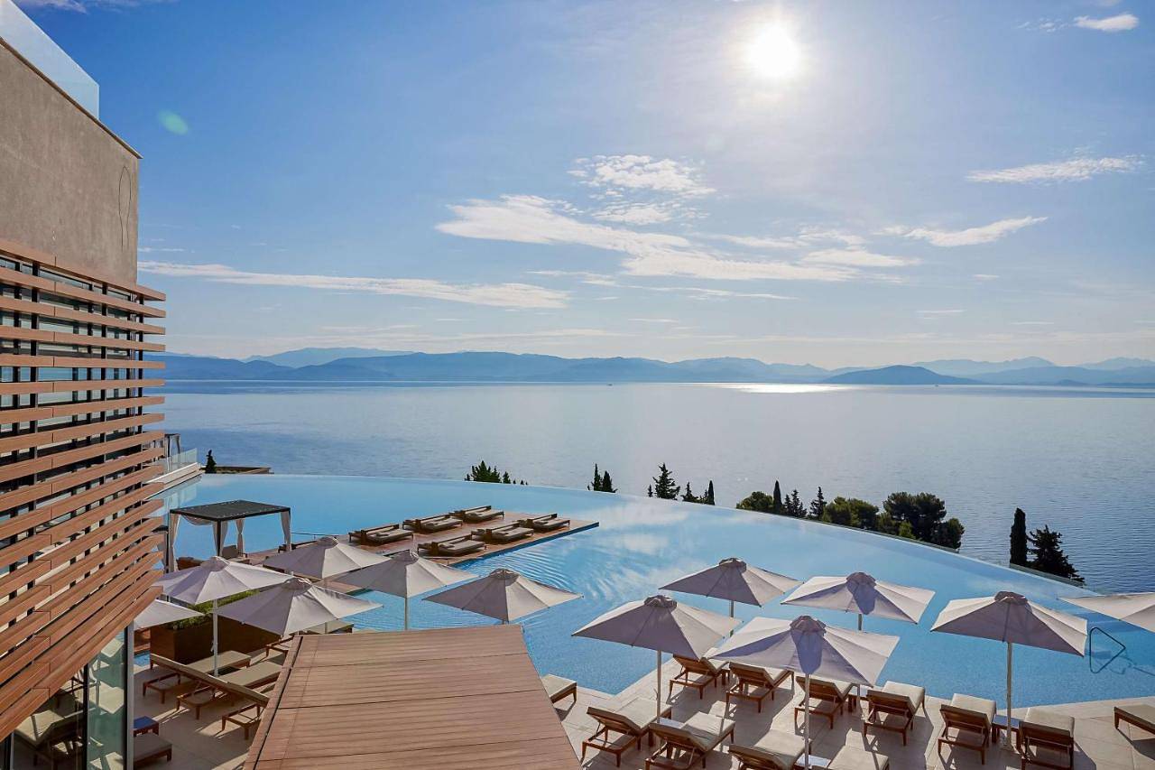 Benitses Bay View Grand Room in Benitses, Corfu, Corfou