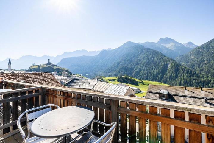 Hotel für 2 Personen, mit Terrasse und Garten in Ardez