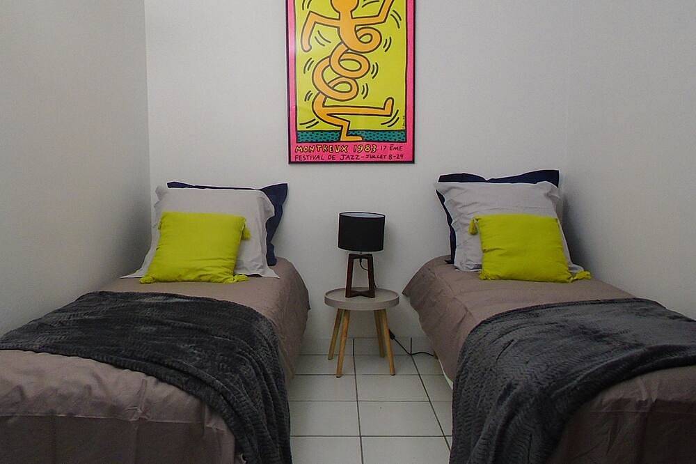 ¡Esta casa de pescadores y jardineros junto al mar ofrece una vista impresionante! in Combrit, Region de Quimper