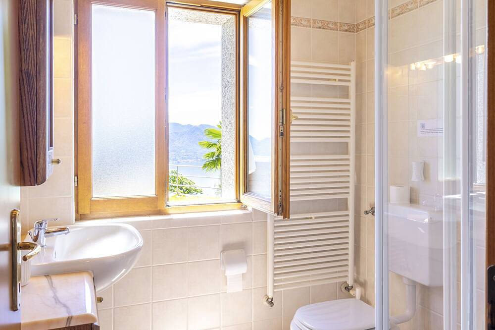 Lo Scoiattolo by Interhome in Viggiona, Trarego Viggiona