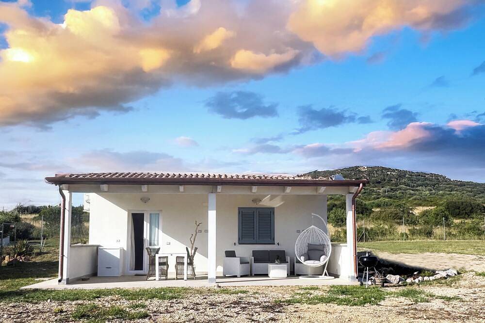 Relax in Nature near Alghero ~ Private Garden & Pet Friendly in Alghero, Province de Sassari