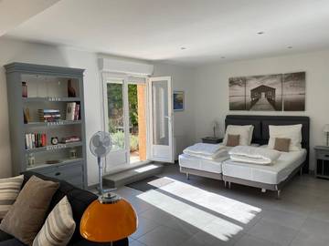 Gîte pour 2 personnes, avec terrasse ainsi que jardin et vue, animaux acceptés à Clara