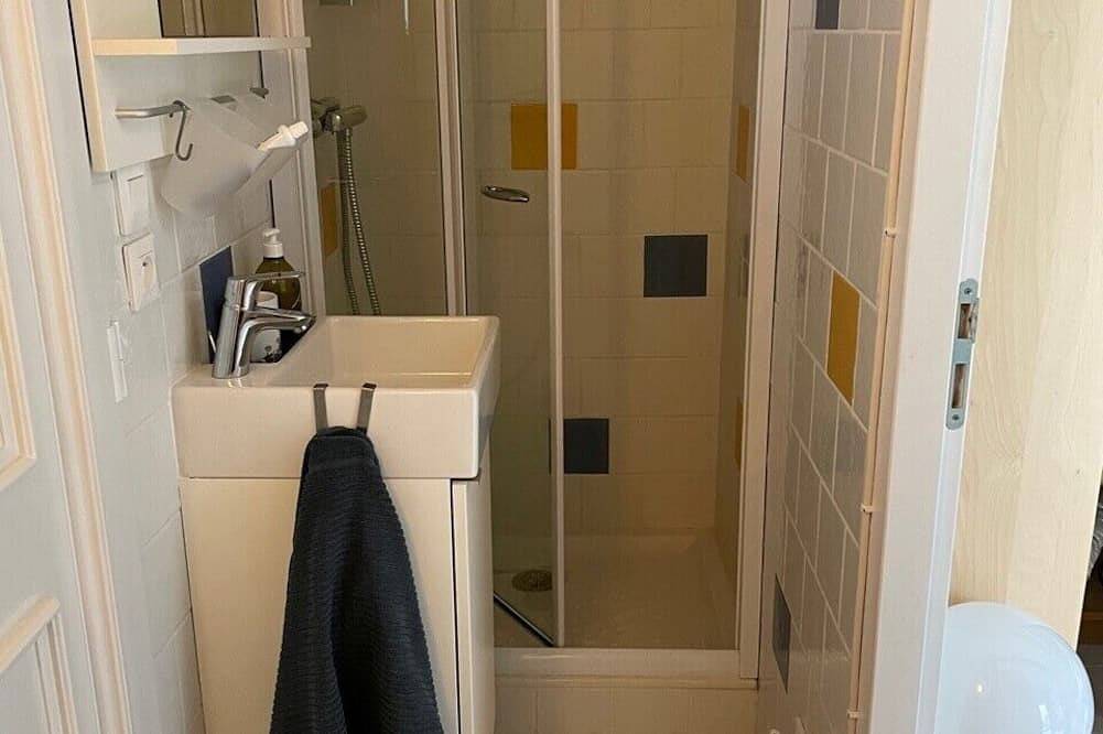 Dépendance avec piscine privée au milieu des vignes in Visan, Enclave de Valreas