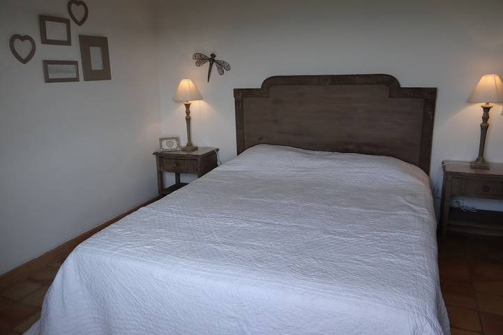 Location de vacances pour 6 personnes, avec terrasse et jardin à Cabrières-d'Aigues - 2