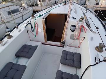 Bateau pour 3 personnes, avec terrasse et jardin dans l' Hérault