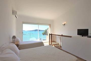 Gîte pour 7 personnes, avec balcon dans Plage de Pinarello