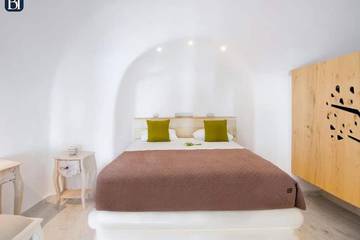 Villa for 4 People in Ormos Ammoudiou, Oia, Photo 3