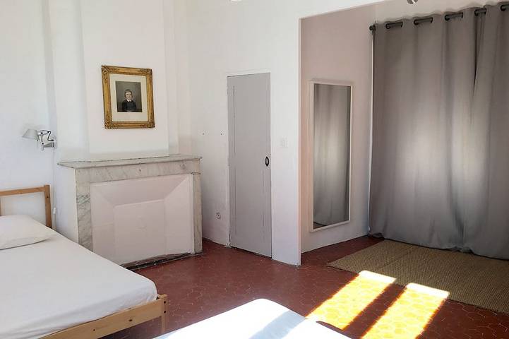 Gîte pour 6 personnes, avec jacuzzi et balcon, animaux acceptés dans Theatre Galli Sanary Sur Mer - 2