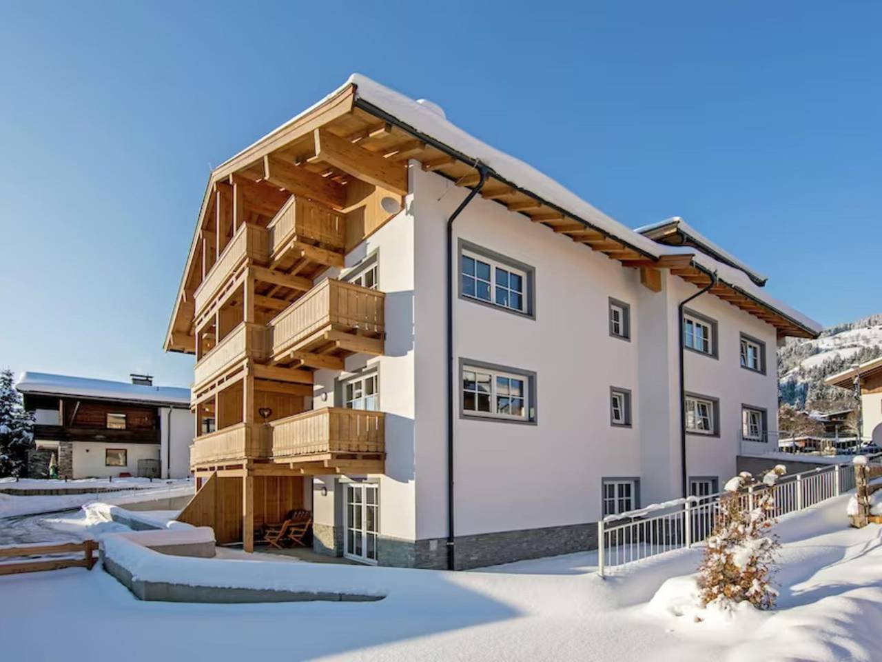 Geheel appartement, Fraai en zonnig tuinappartement nabij de pistes in Brixen im Thale, Kitzbüheler Alpen