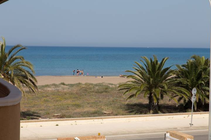 Ganze Wohnung, Ferienwohnung für 4 Personen mit Garten in Dénia, Costa Blanca