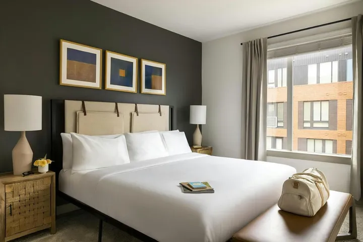 Aparthotel para 4 personas, con piscina y balcón - 1