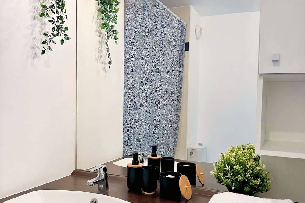 Entire apartment, Charming Apartment - 5mn Rer A / 15mn Disneyland in Bussy-Saint-Georges, Seine-et-Marne