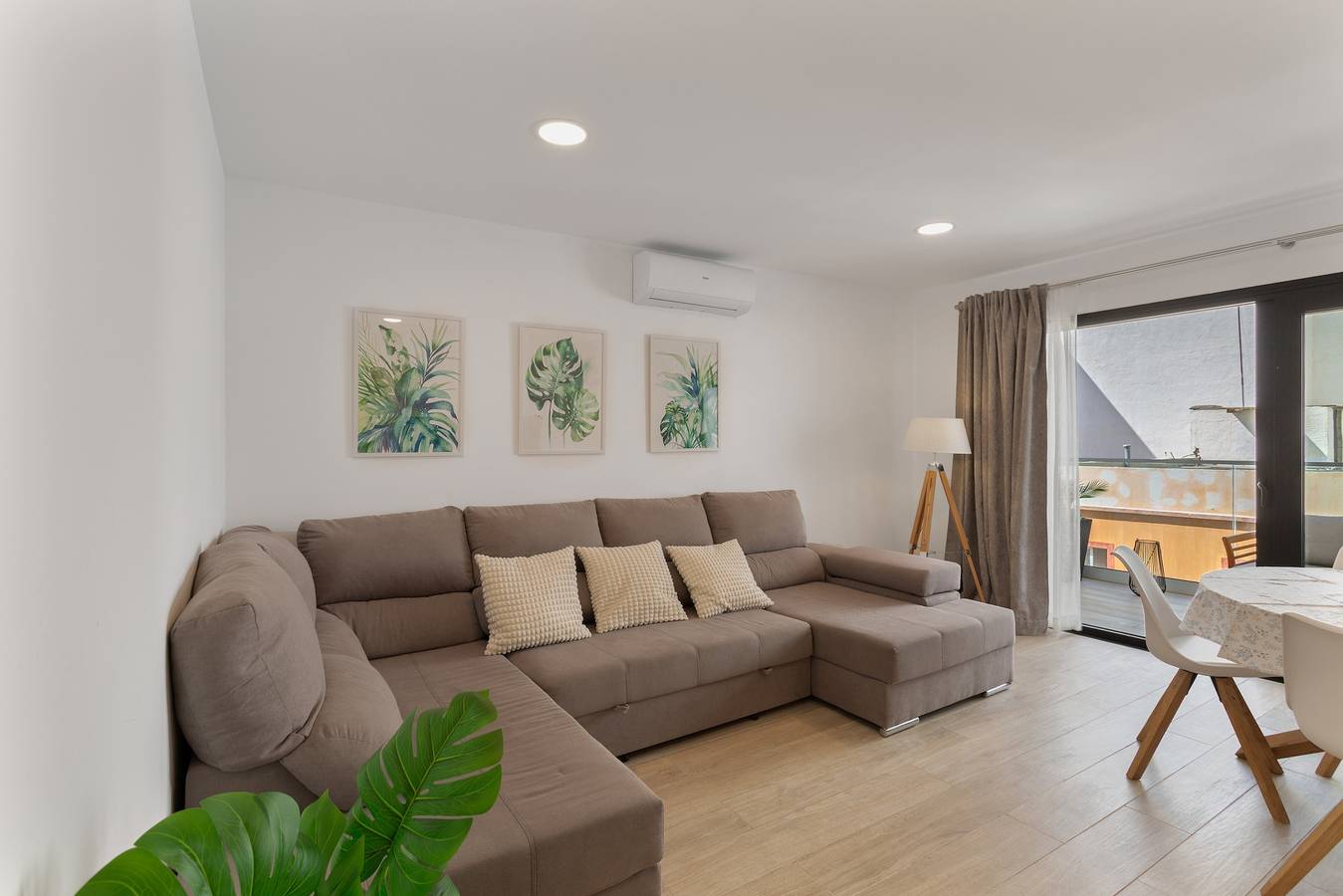 Apartamento inteiro, Apartamento de Férias 'Lupama Suite' com Piscina Privada, Wi-Fi e Ar Condicionado in El Vento, Grã Canária (Sul)