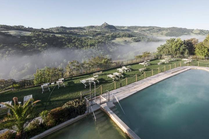 Hôtel pour 2 personnes, avec jardin et piscine ainsi que jacuzzi et sauna