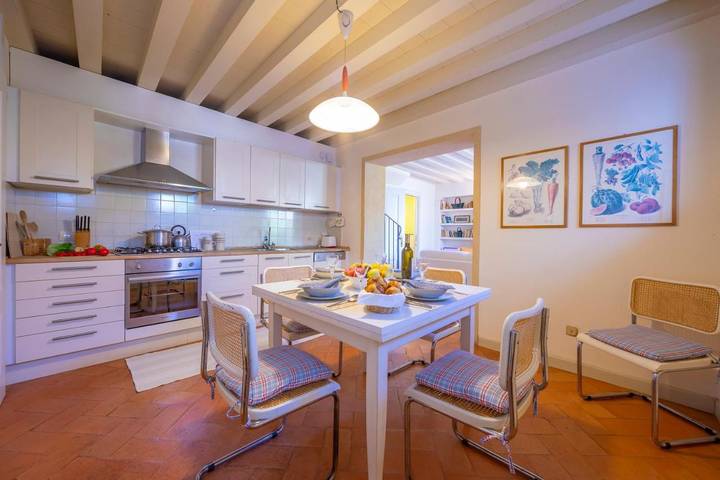 Gîte pour 5 personnes, avec jardin et piscine à Colognola ai Colli - 4