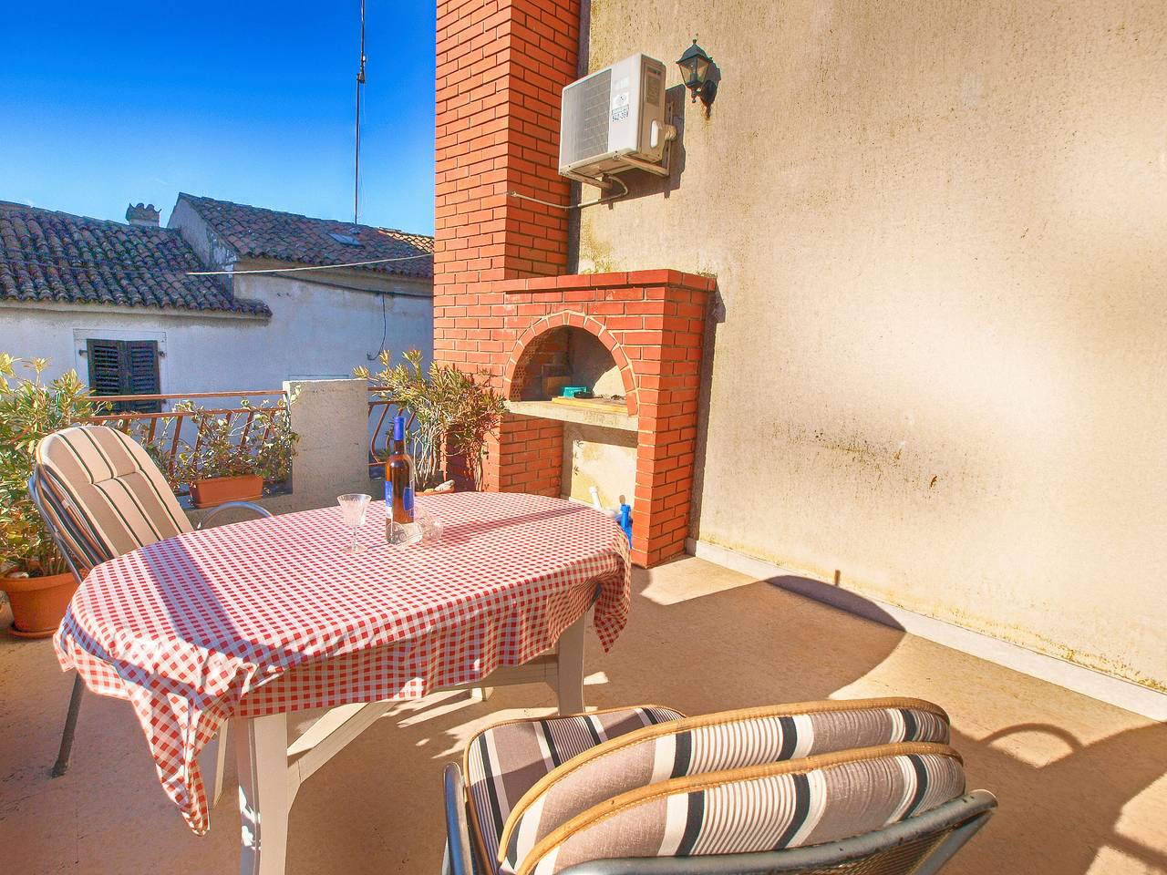 Ganze Wohnung, Ferienwohnung für 4 Personen mit Terrasse in Vrsar, Općina Vrsar