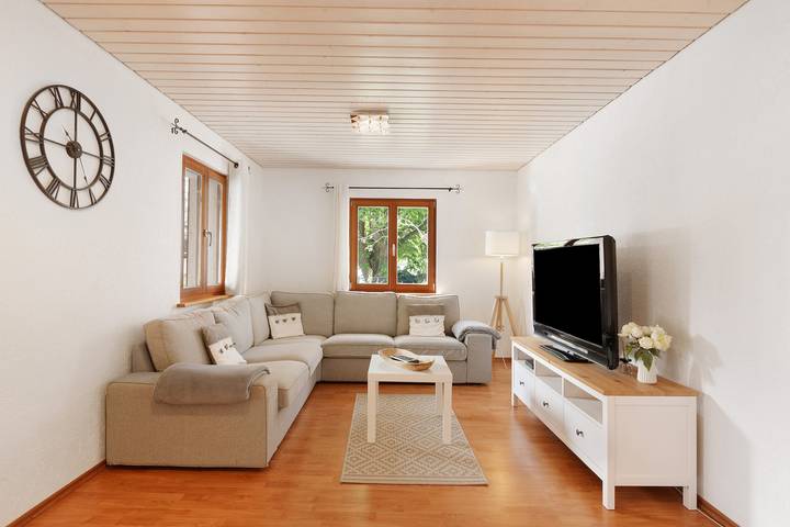Ferienhaus für 8 Personen, mit Balkon und Seeblick in Öhningen