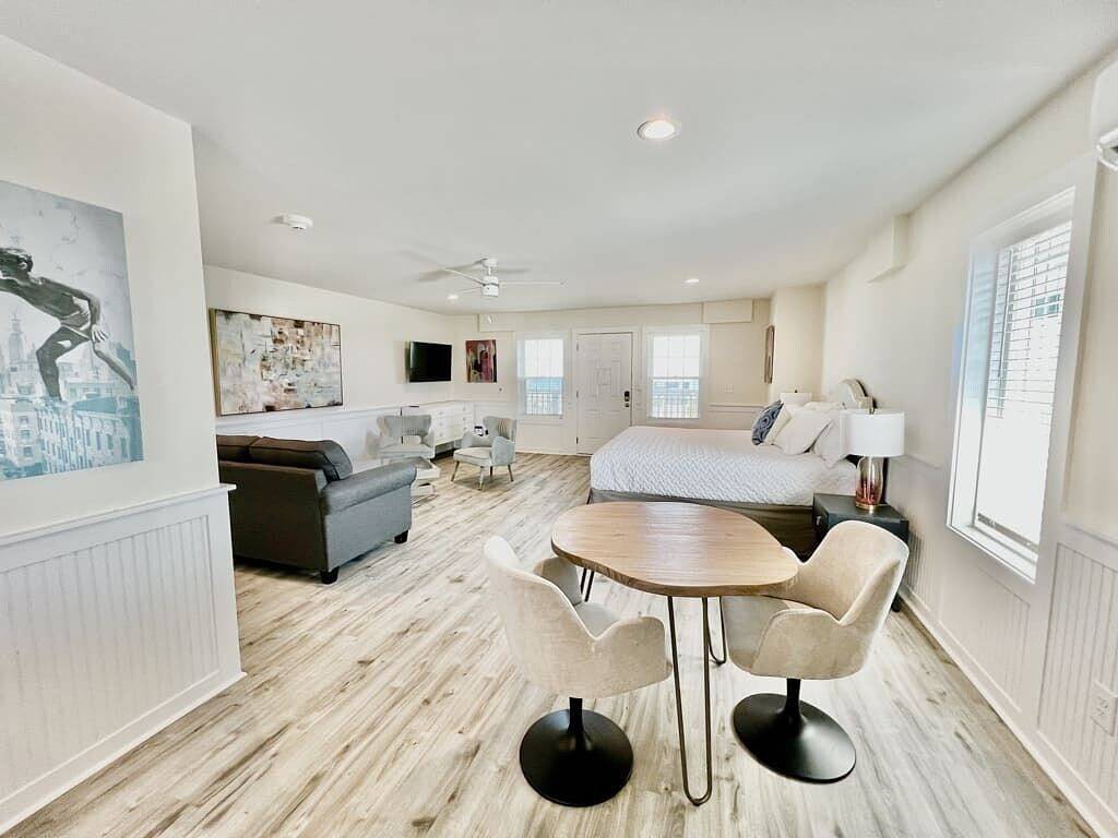 Ganze Wohnung, Saltwater Suites, 108 King 1st Floor in Surf City, Topsail Island