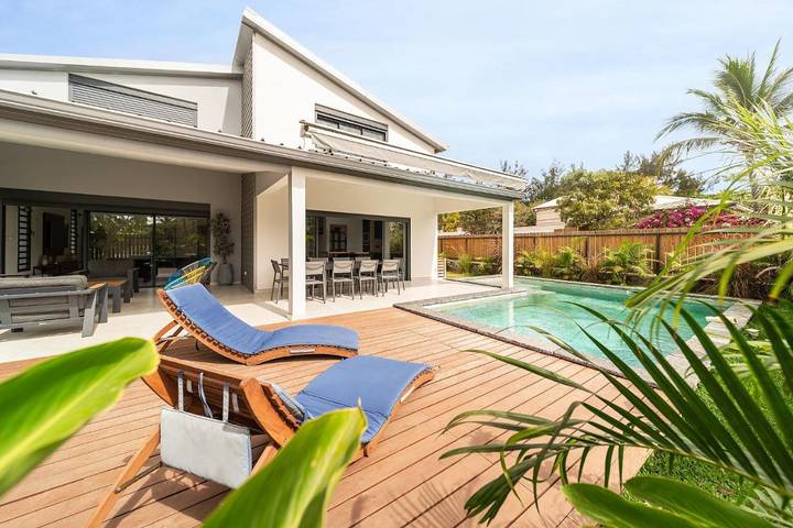 Chalet para 10 personas, con jardín y piscina - 1