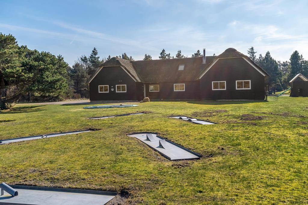 Ferienparadies an der Nordsee – Platz für 20 Personen mit Pool, Spa und jeder Menge Spaß in Fjand, Nissum Fjord