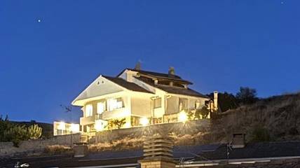 Chalet para 7 personas, con terraza además de piscina y vistas, Se admiten mascotas en Tierra Estella