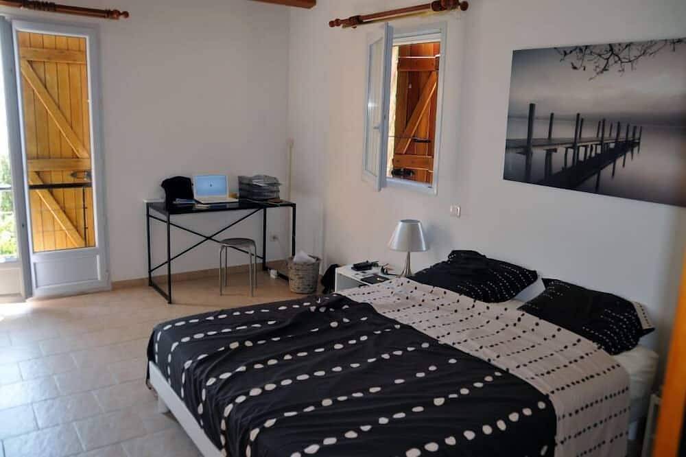 Belle Villa au calme avec piscine et vue sur mer ! in Sagone, Vico