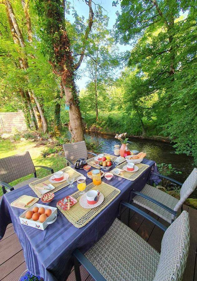 Gîte pour 2 personnes, avec Terrasse ainsi que Jardin et Vue à Saint-Pierre-de-Côle - 2