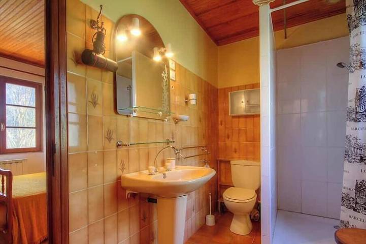 Location de vacances pour 2 personnes, avec jardin à Castifao - 2