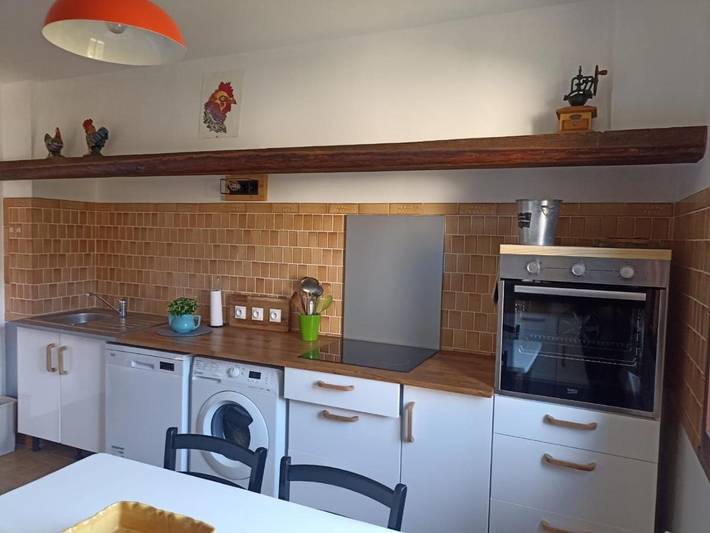 Gîte pour 8 personnes, avec vue ainsi que jardin et balcon à Chabottes - 4