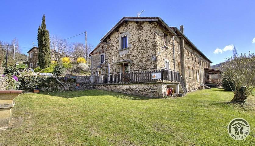 Gîte pour 15 personnes, avec Terrasse et Jardin