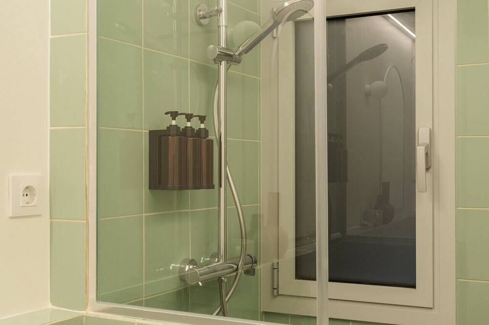 Casa Nido Diagonal - Privat Room for 4 in Barcelona Centre, Barcelona