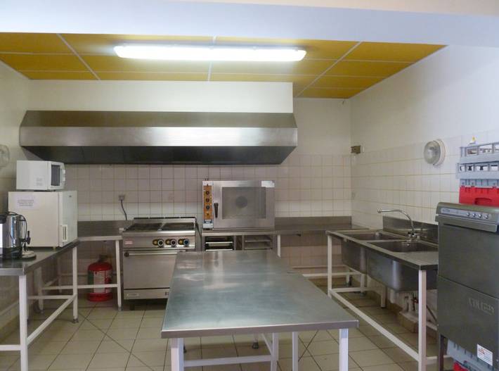 Gîte pour 65 personnes, avec terrasse à Courcemont - 2