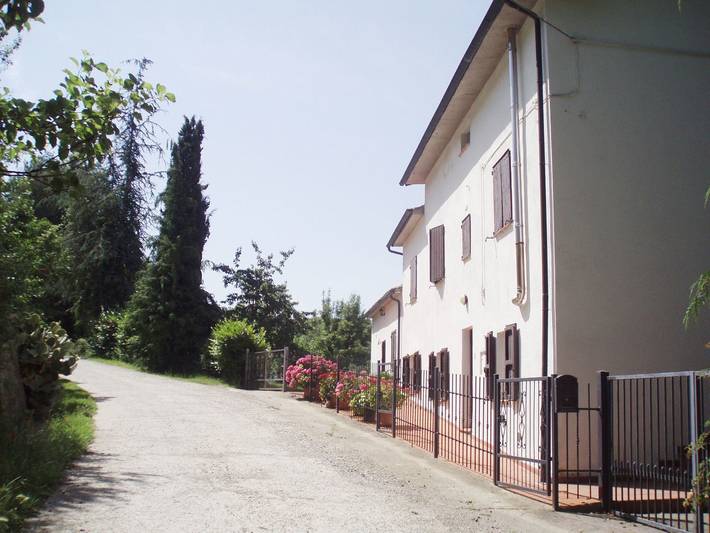 Agriturismo per 4 persone, con giardino e balcone nonché piscina a Santa Fiora