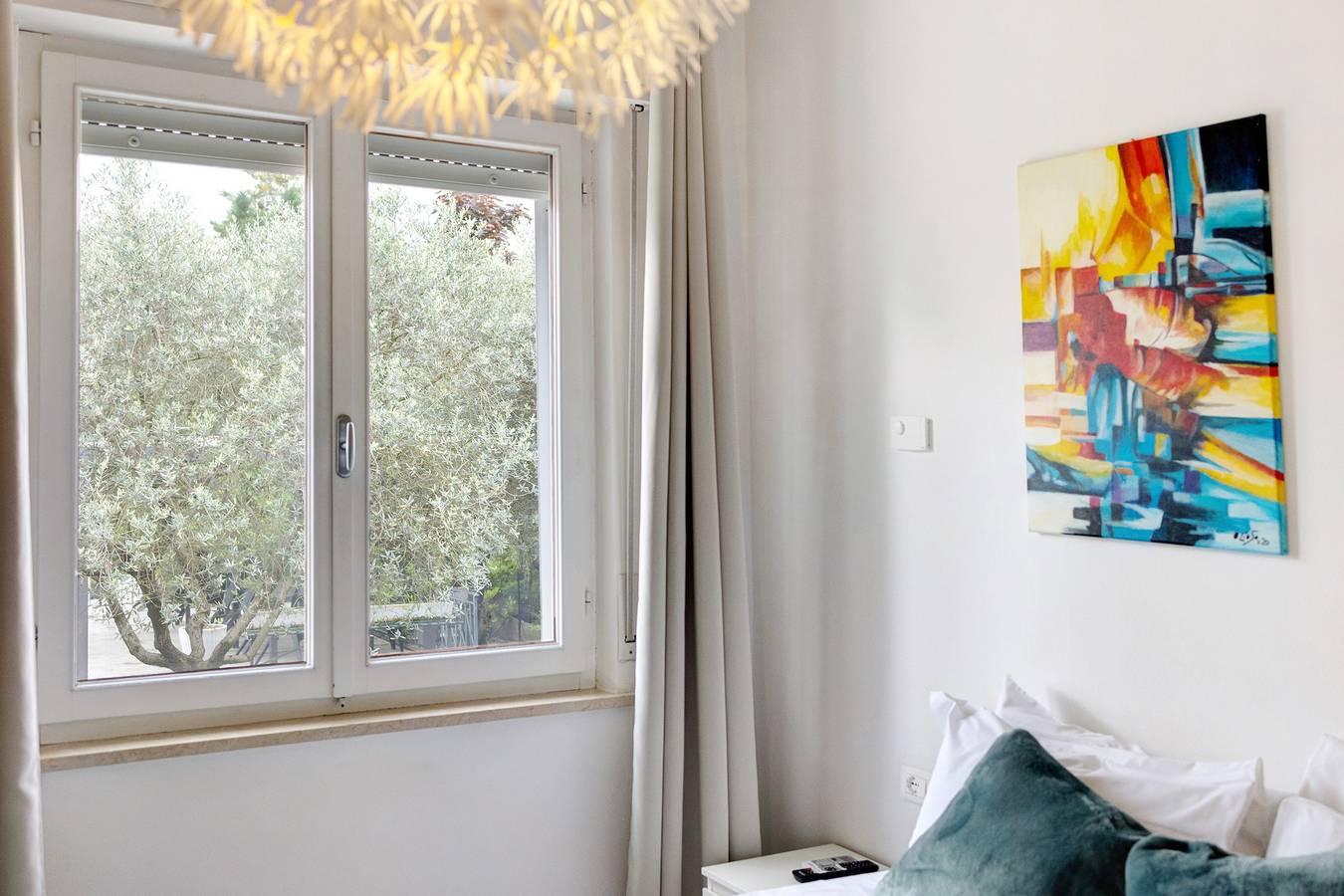 Zimmer 'Camere Amè 03' mit gemeinsamem Garten, Wi-Fi und Klimaanlage in Peschiera del Garda, Gardasee-Berge