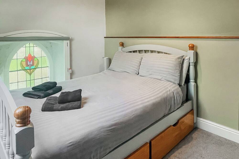 7 bedroom accommodation in Barras, near Kirkby Stephen in North Pennines AONB