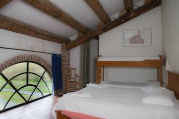 Cottage pour 2 personnes, avec jardin et vue, animaux acceptés à Cassine