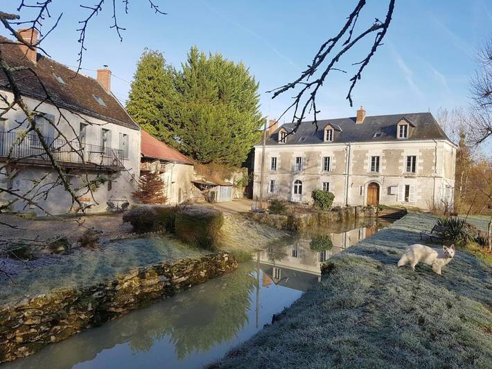 Gîte pour 4 personnes, avec vue et jardin, animaux acceptés à Épeigné-les-Bois - 2