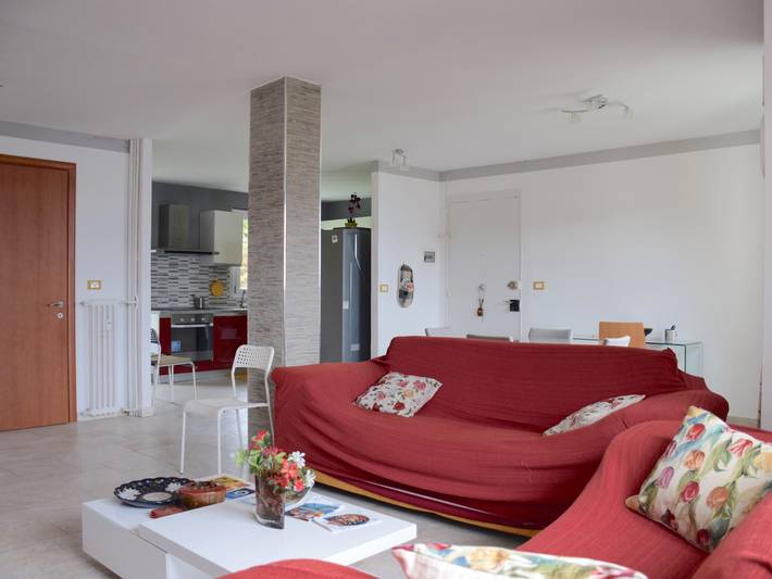 Ferienwohnung für 4 Personen, mit Balkon und Seeblick