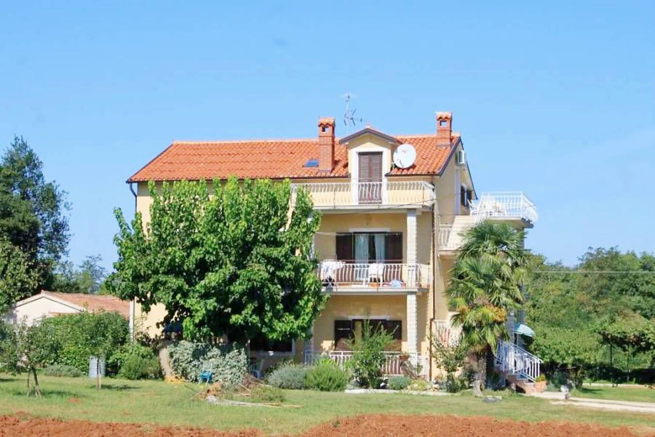 Ganze Wohnung, Grüner Rückzugsort in Küstennähe in Umag, Umag und Umgebung
