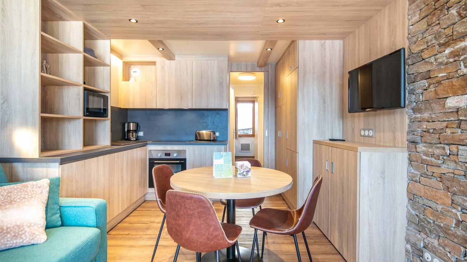Appartement entier, Appartement de vacances pour 5 personnes avec piscine in Doucy, La Léchère