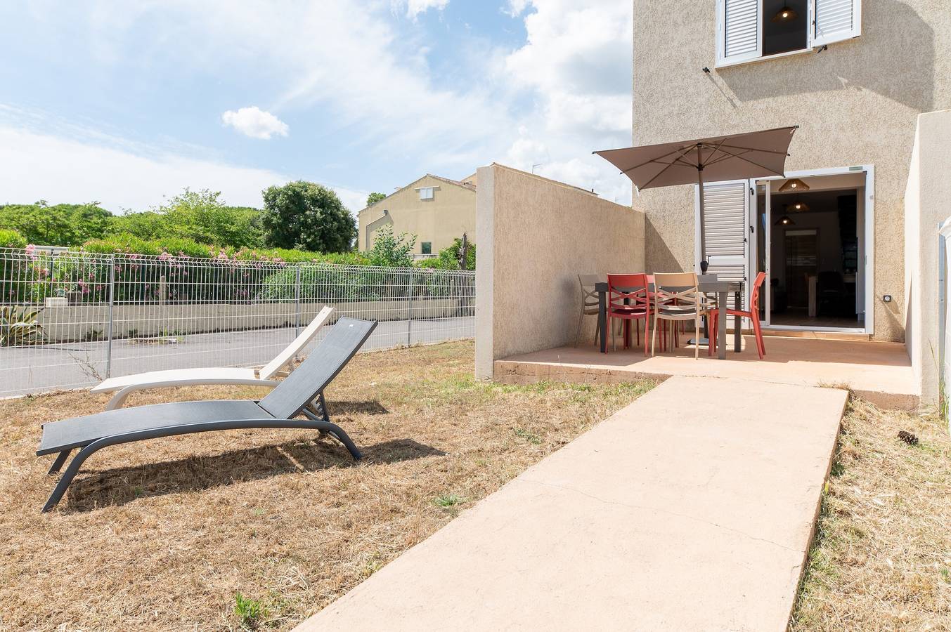Apartamento entero, Apartamento 'La Dolce Vita 6' con vistas al mar, Wi-Fi y aire acondicionado in Borgo, Región de Bastia